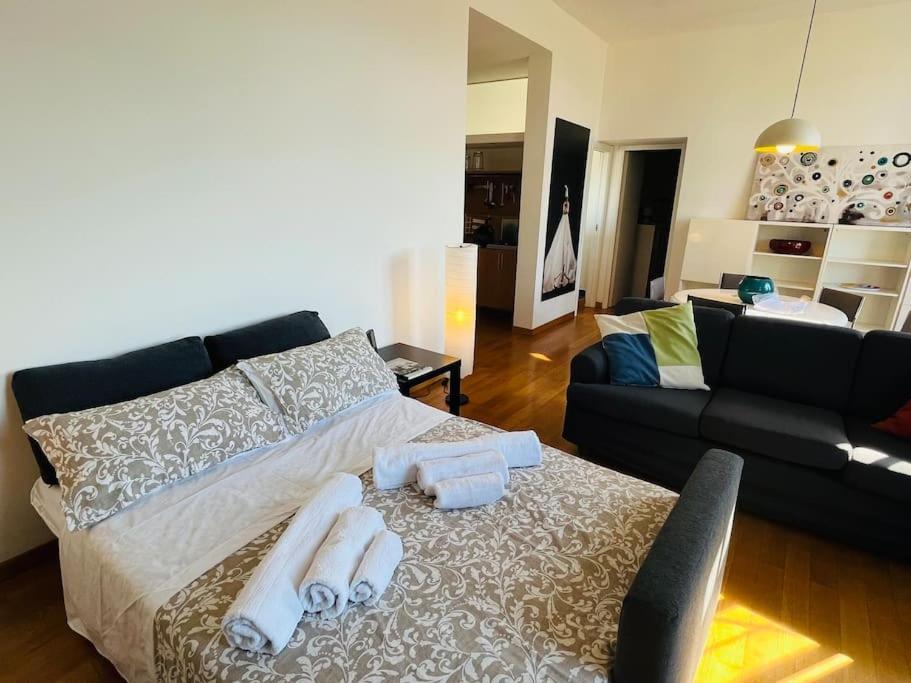 Politeama Suite In The Heart Of The City 팔레르모 외부 사진